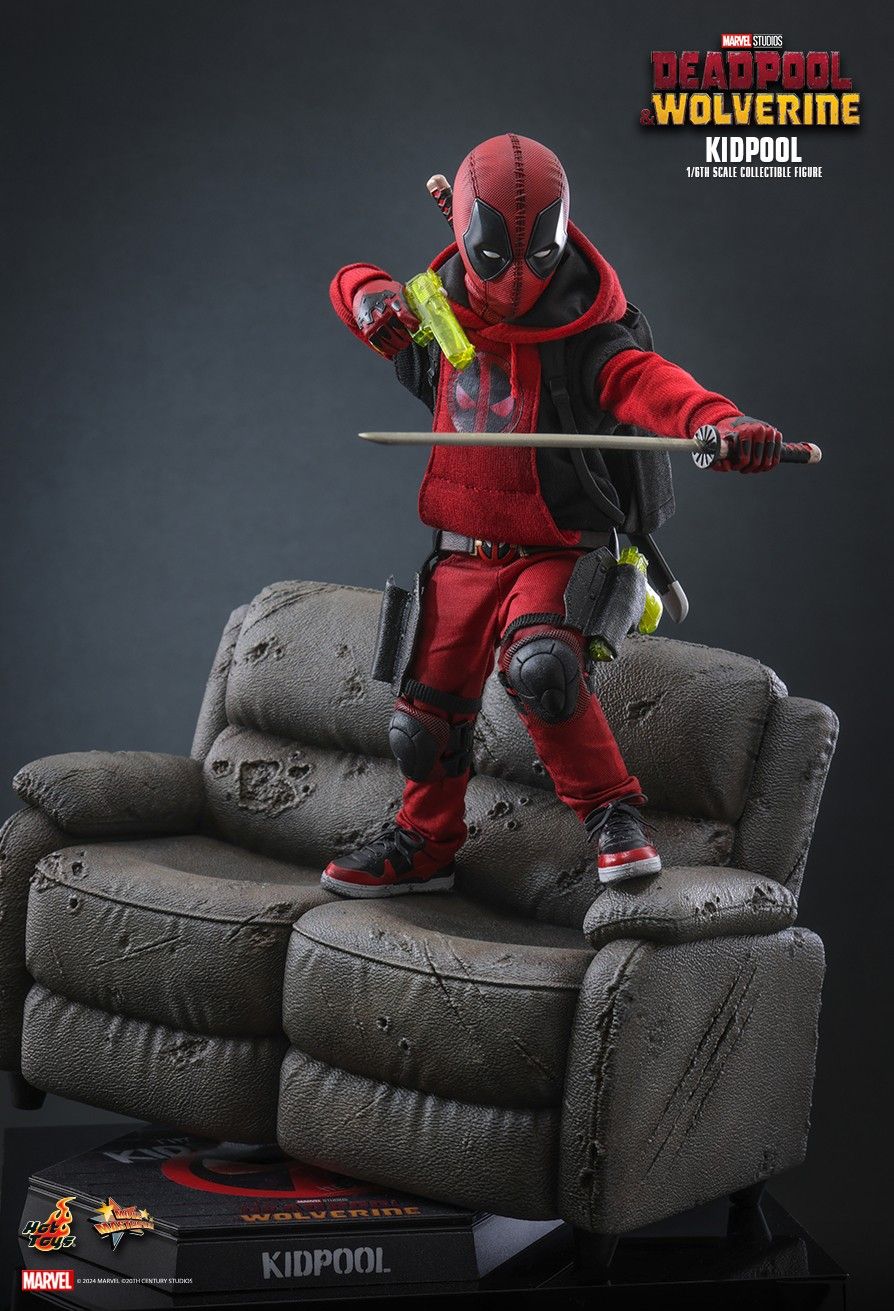 Hot Toys Deadpool & Wolverine Kidpool 1/6th Scale Figure