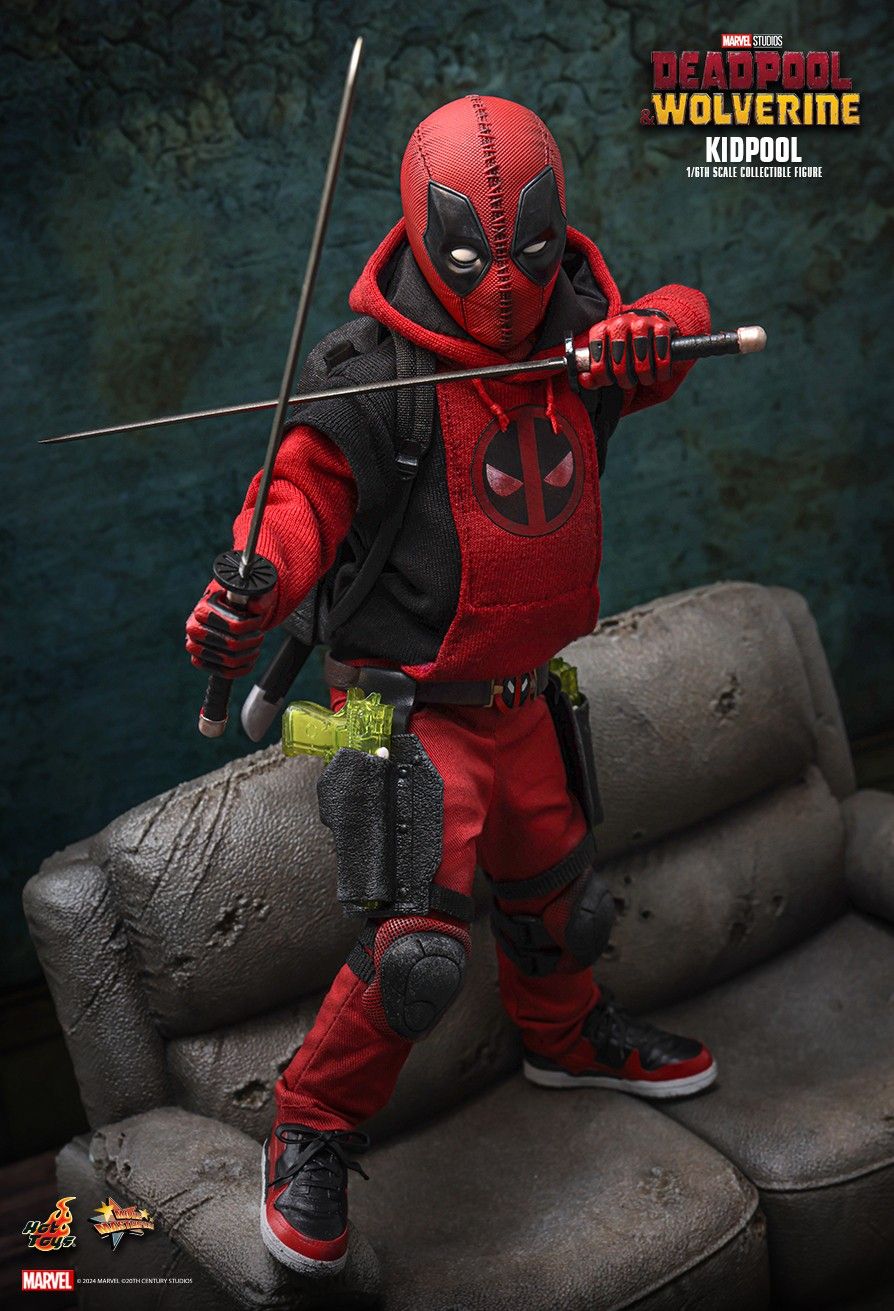 Hot Toys Deadpool & Wolverine Kidpool 1/6th Scale Figure