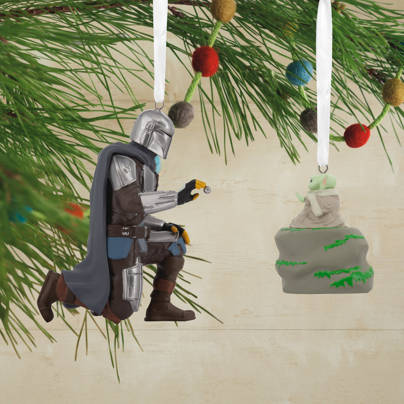 Storied Moments Star Wars™ Ornaments - Set of 2 - The Mandalorian™ & Grogu™