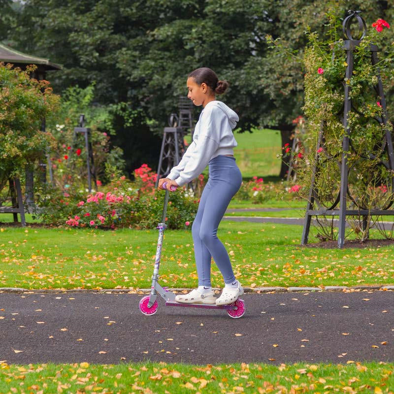 Unicorn Dreamland Kids Scooter with Light Up Wheels - Image 5