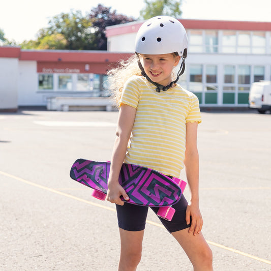Kids Skateboard 22" Mirror Graphic - Image 2