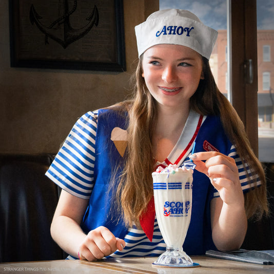 Stranger Things Scoops Ahoy Milkshake Glass Set, alternate view