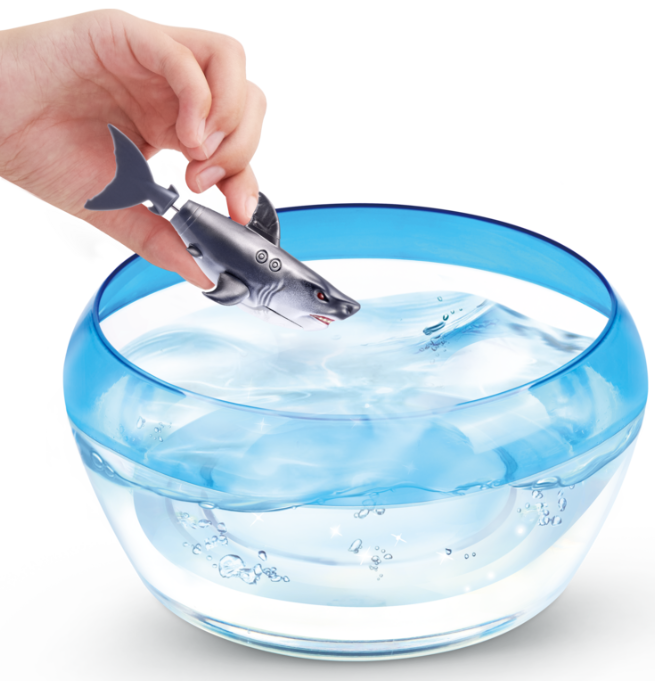 Robo Alive Water Activated S1 Swimming Shark