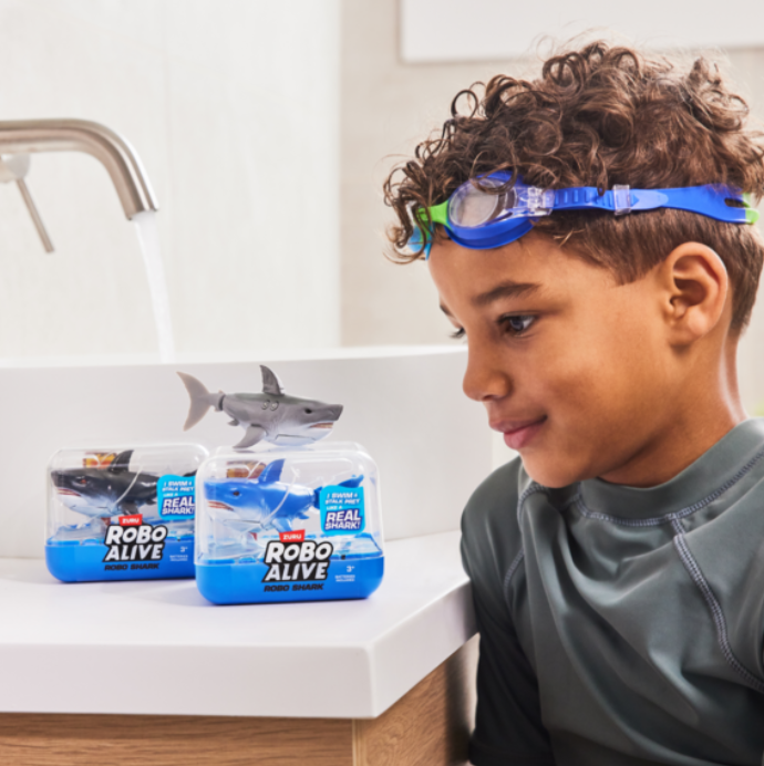 Robo Alive Water Activated S1 Swimming Shark