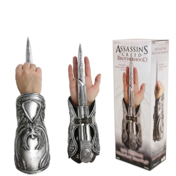 Assassin's Creed 2 - Role Play Gauntlet Replica - The Hidden Blade Of Ezio Auditore