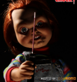 Chucky Evil Face 15 MDS Mega Scale Figure With Sound - Exclusive, side angle