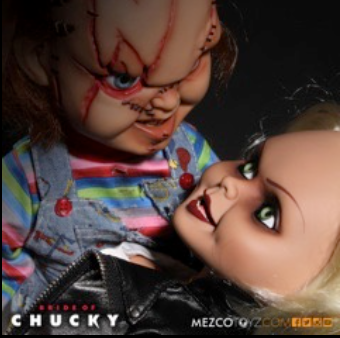 Chucky Tiffany Bride Of Chucky 15 MDS Mega Scale Figure With Sound (Black Jacket), in display