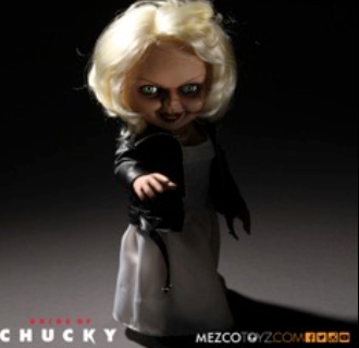 Chucky Tiffany Bride Of Chucky 15 MDS Mega Scale Figure With Sound (Black Jacket), close-up detail