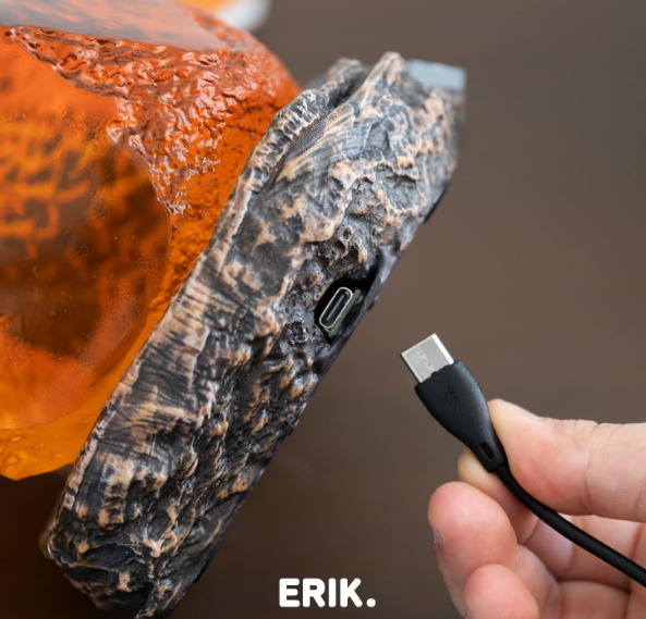 Jurassic Park Amber Lamp, close-up detail