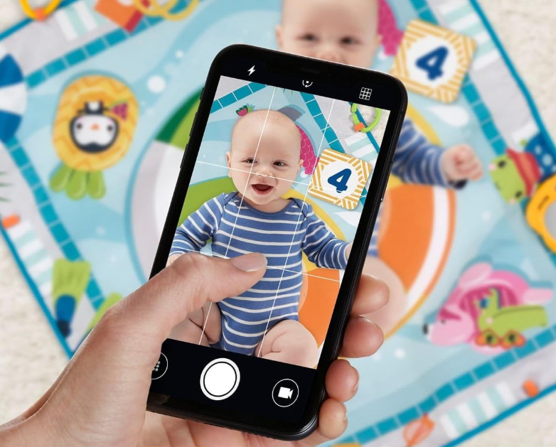 Fisher-Price Dive Right In Activity Mat, close-up detail