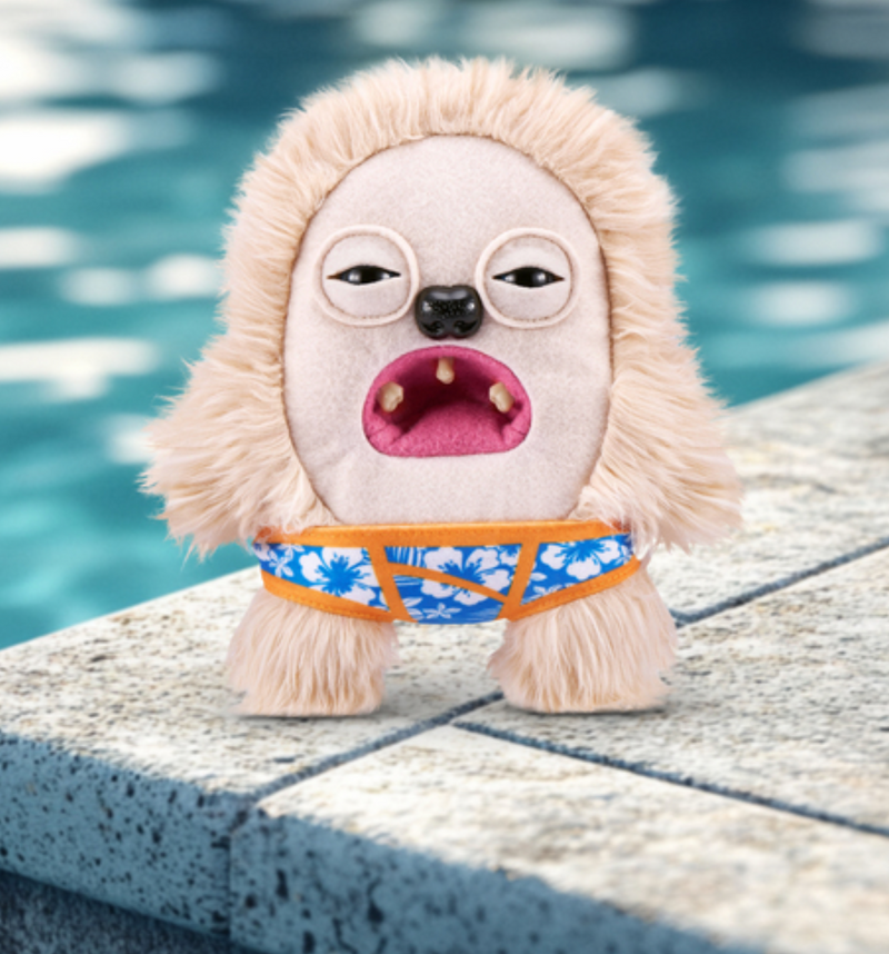 Fuggler Vacay Vibes Hedge Grog 9 Plush, close-up detail