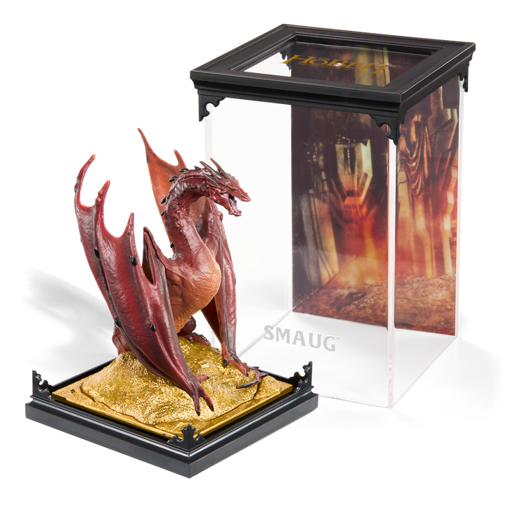 The Lord of the Rings Smaug Diorama Figure