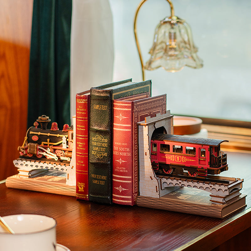 Rolife Century Train DIY Book Nook TGE01, side angle