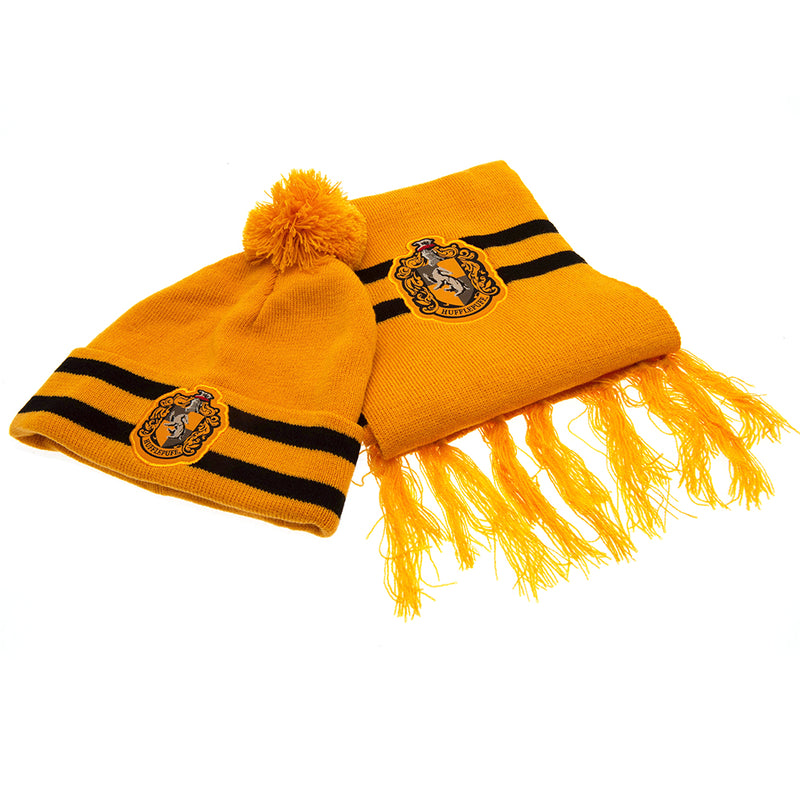 Harry Potter Junior Beanie & Scarf Hufflepuff collectible from Infinity Collectibles 2026