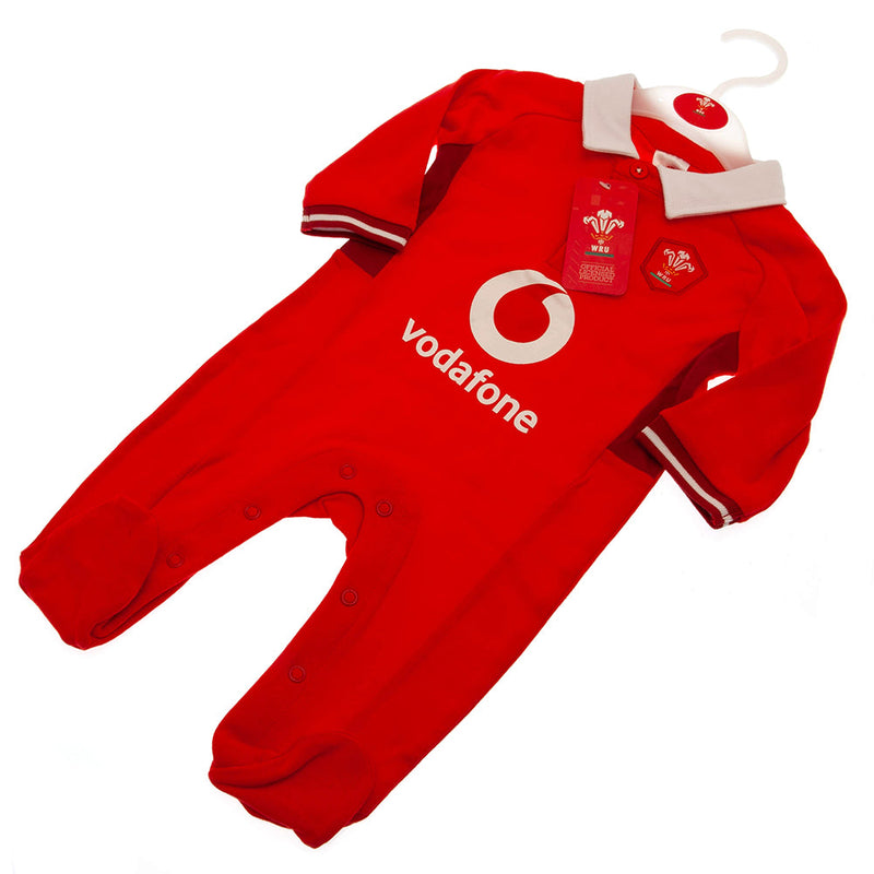 Wales RU Sleepsuit 3/6 mths SP, close-up detail