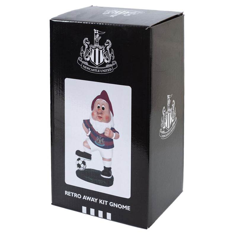 Newcastle United FC Retro 96 Away Kit Gnome, close-up detail