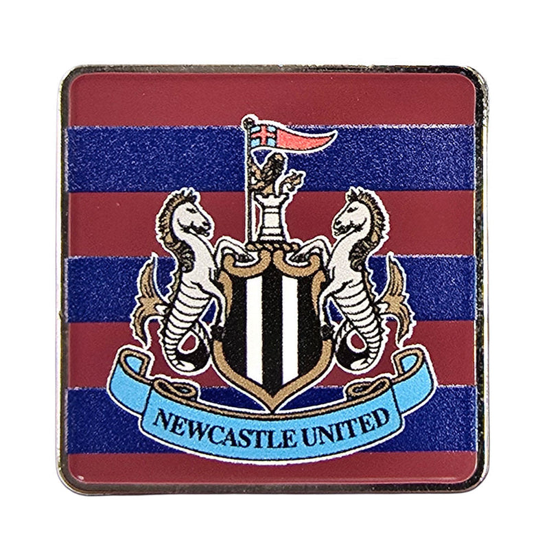 Newcastle United FC 95-96 Away Keyring & Badge Set, side angle