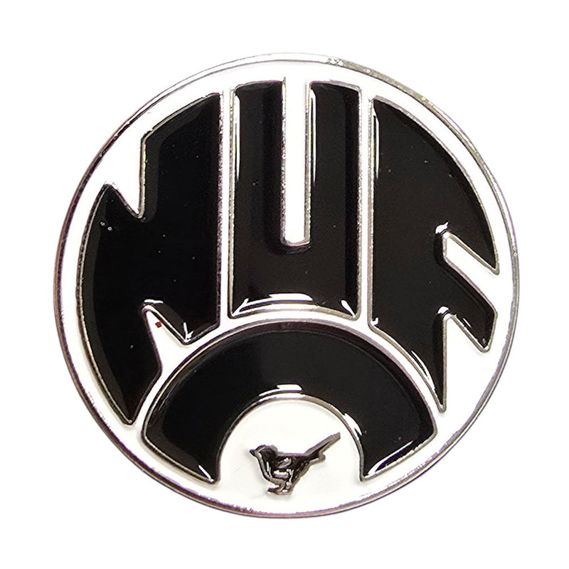 Newcastle United FC Retro 83-88 Crest Keyring & Badge Set, side angle