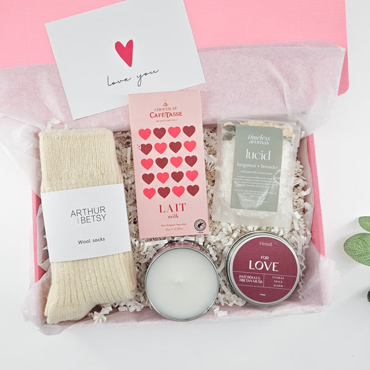 THE COSY EVENING | LUXURY RELAXATION GIFT BOX collectible from MySelfLoveBox