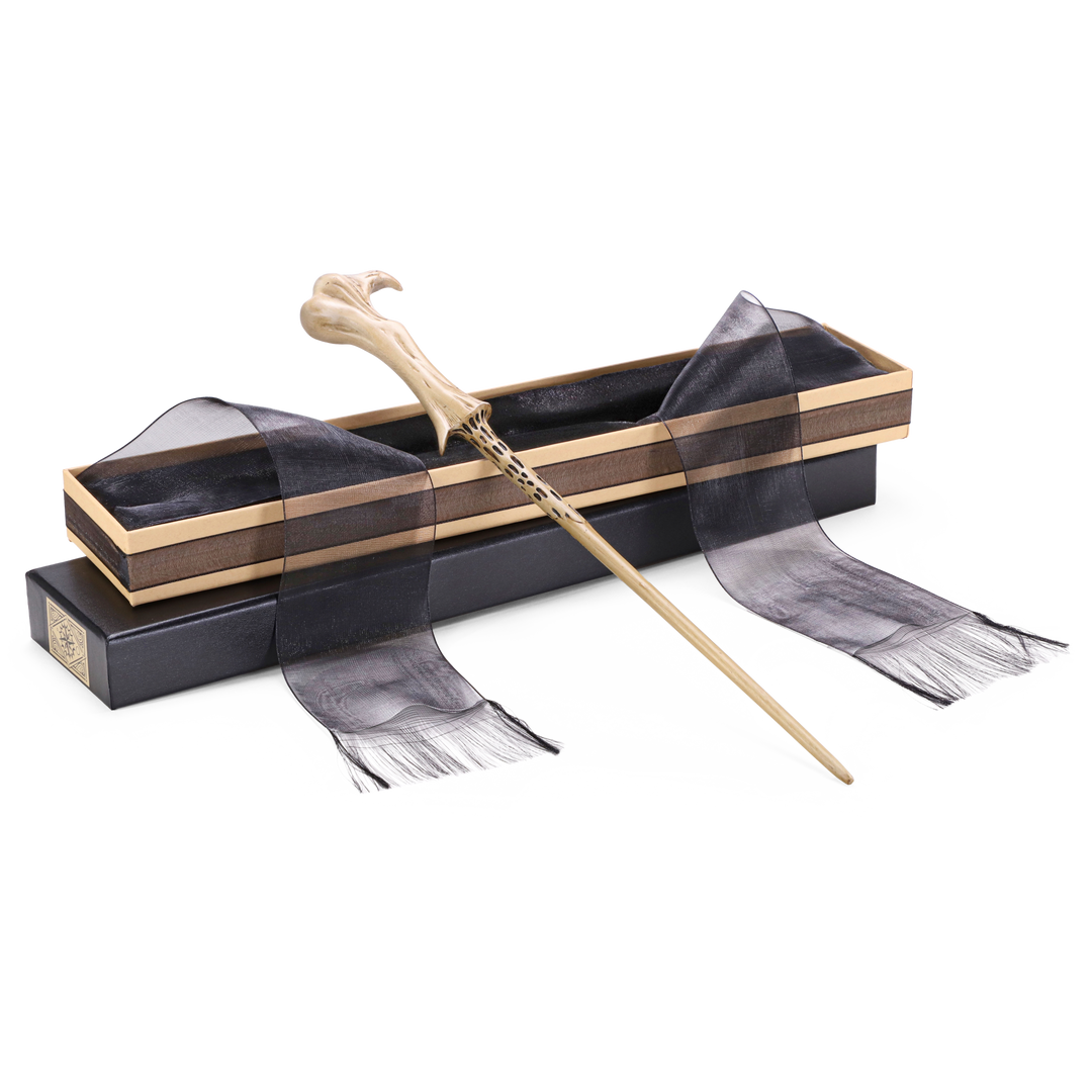 Harry Potter Lord Voldemort Wand in Ollivanders Box