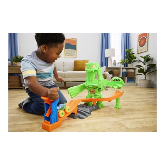 Hot Wheels Monster Truck Mutant Chaos Ooze Monster Playset