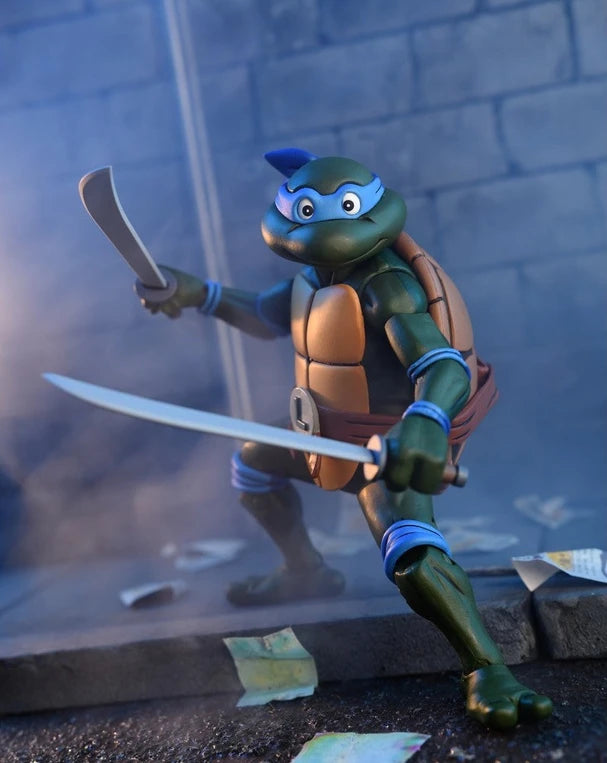 NECA Teenage Mutant Ninja Turtles Cartoon Leonardo (VHS) Ultimate 7” Action Figure