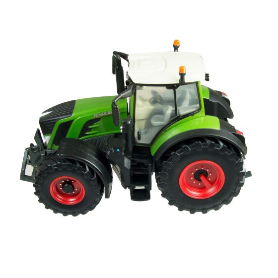 1:32 Fendt 828 Vario Tractor