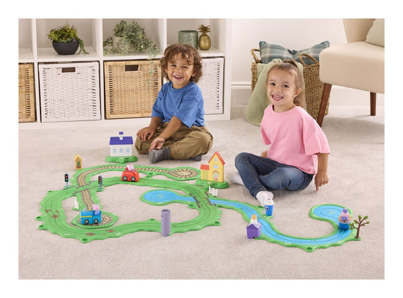 Peppa Pig Whizz Around Great Big World Set - Image