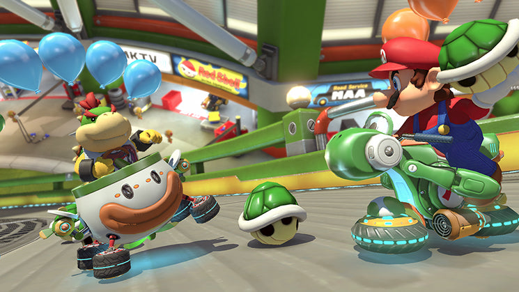 Mario Kart 8 Deluxe - Nintendo Switch side angle