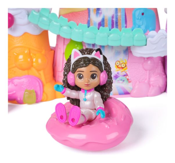Gabby's Dollhouse Movie - Confectionary Playset, side angle