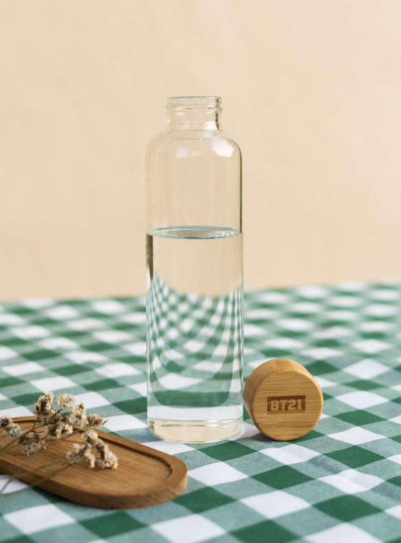 BT21 RJ Glass Water Bottle 500ml with Bamboo Lid close up detail