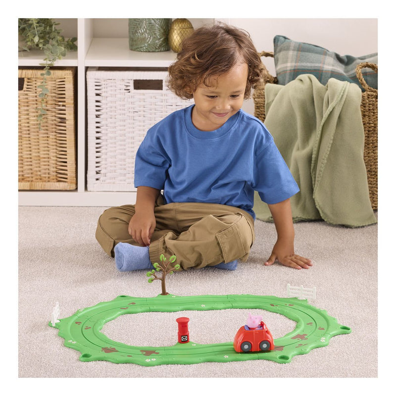 Peppa Pig Whizz Around Little Red Car Set - Image