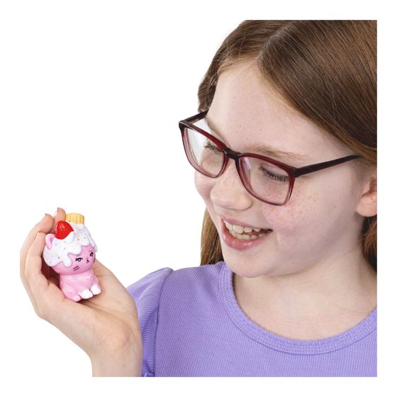 Moriah Elizabeth Mystery Figures CDU S3