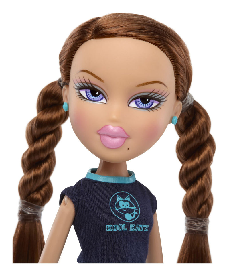 Bratz Play Sportz Doll - Roxxi (Soccer) - Image