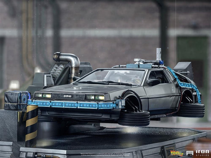 Iron Studios Back to the Future Part II DeLorean 1/10 Scale Deluxe Art Scale Limited Edition Statue