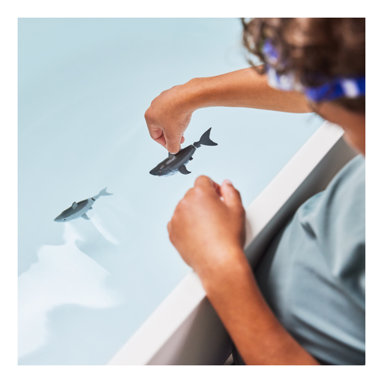 Robo Alive Water Activated S1 Swimming Shark 2 Pack - Image
