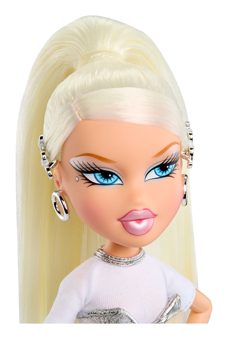 Bratz Stylin Charmz Doll - Cloe - Image