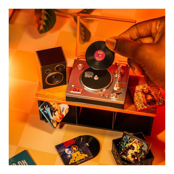 MGA's Miniverse - Real Music Record Players PDQ