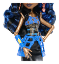 Monster High Boo-riginal Creeproduction Robecca Steam, close-up detail