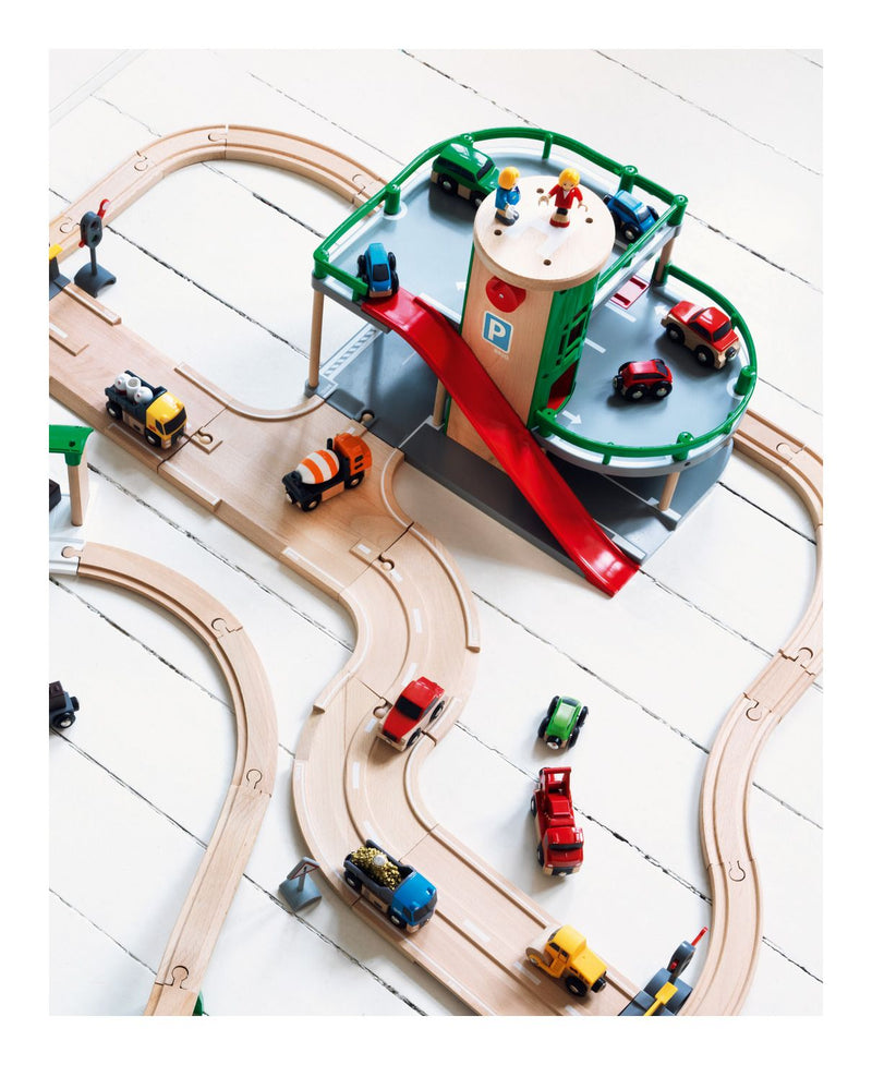 Brio Parking Garage - Image