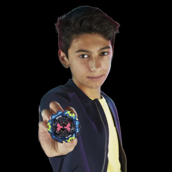 Beyblade Burst QuadStrike Starter Pack, packaging shot