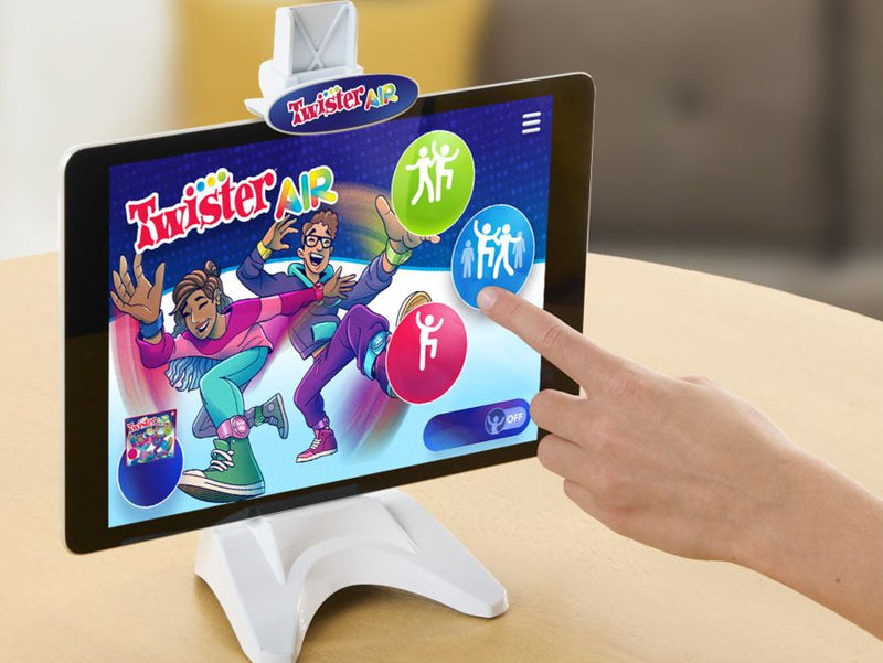 Hasbro Gaming Twister Air, in display