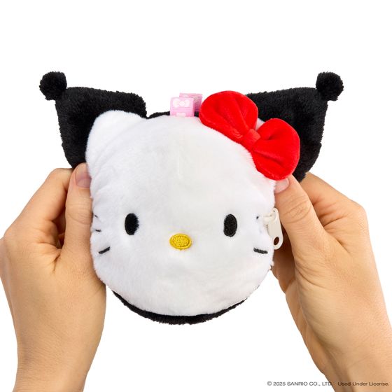 L.O.L Surprise Loves Reversible Plush Keychains