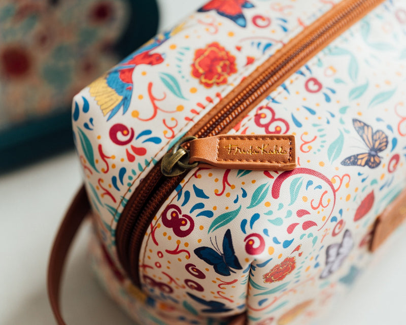 Frida Kahlo Round Toiletry Bag design detail