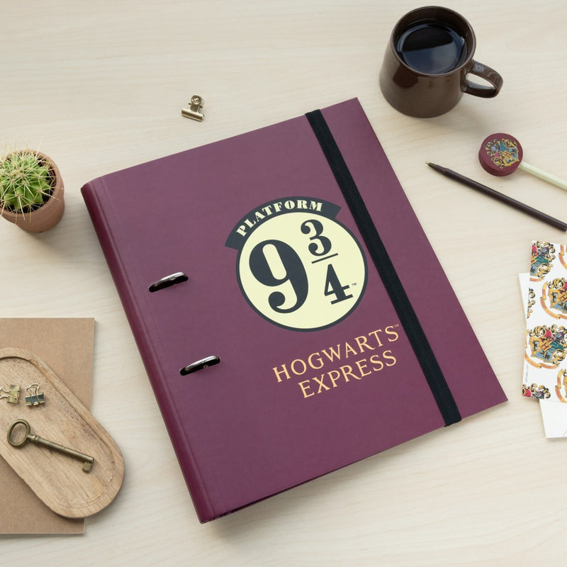 Harry Potter 9 3/4 2 Ring Binder close up detail