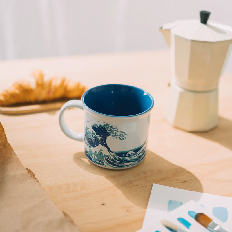 Hokusai Premium Ceramic Mug 375 ml Glossy Finish close up detail