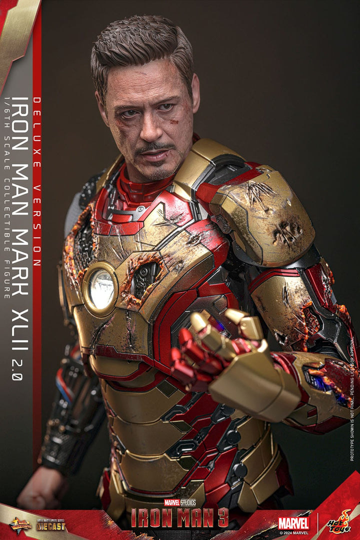 Hot Toys Iron Man 3 Iron Man Mark XLII (2.0) Deluxe 1/6th Scale Figure