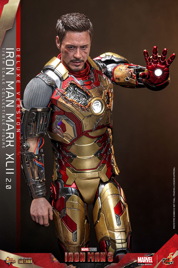 Hot Toys Iron Man 3 Iron Man Mark XLII (2.0) Deluxe 1/6th Scale Figure