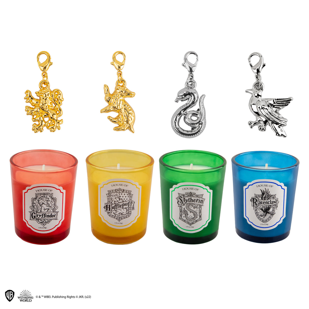 Wizarding World Set of 4 Hogwarts Houses Scented Candles With Charm Bracelet