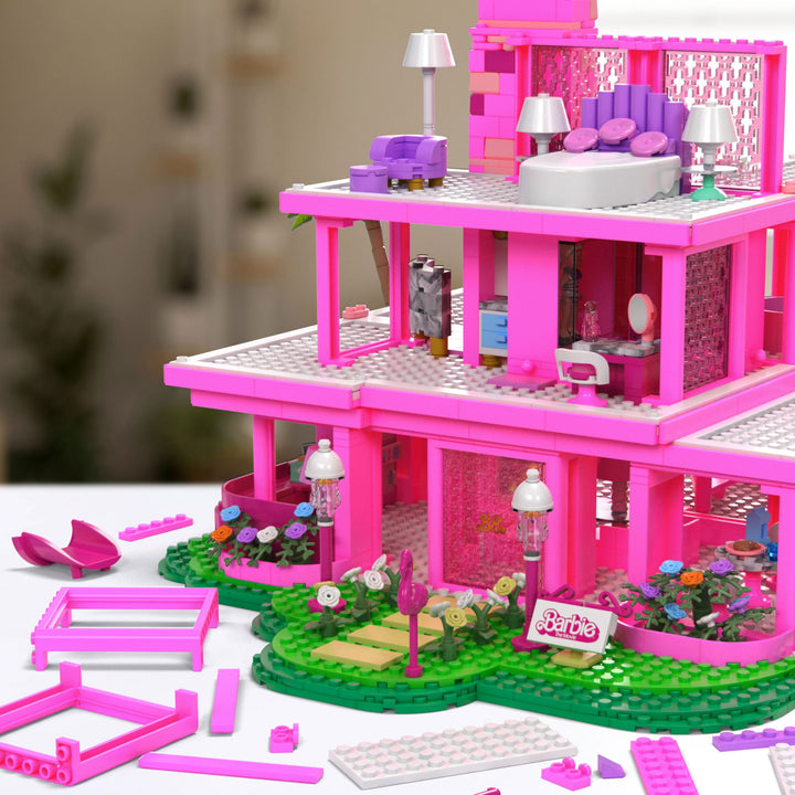 Mega Bloks Barbie The Movie Dreamhouse Building Set